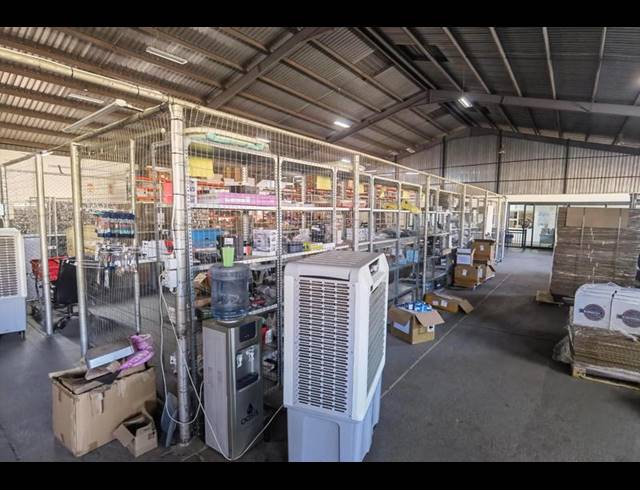 INDUSTRIAL PROPERTY TO RENT IN WALTLOO